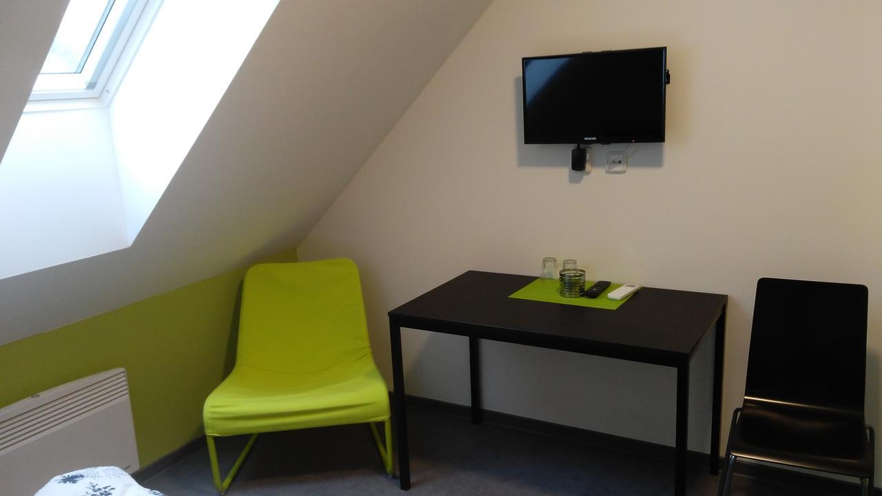 Bed and Breakfast Bed & Parking Eurobit Hrusky  Екстер'єр фото