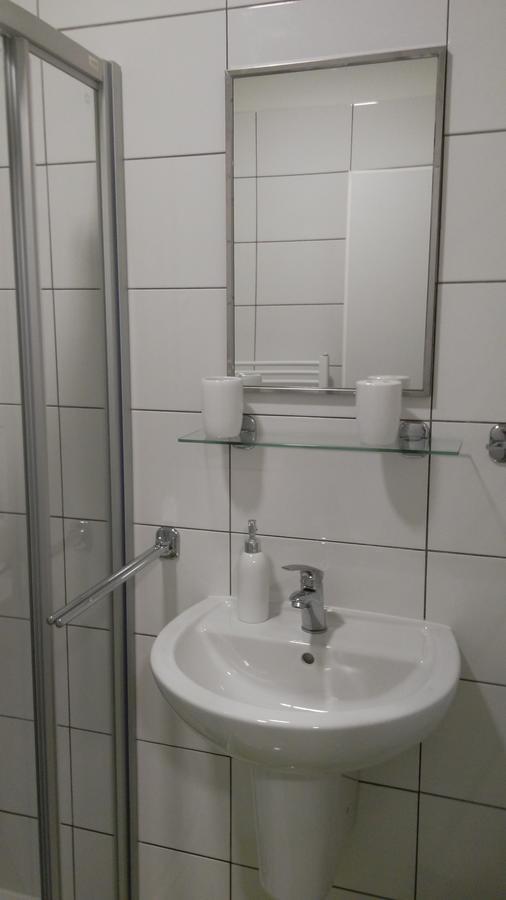 Bed and Breakfast Bed & Parking Eurobit Hrusky  Екстер'єр фото
