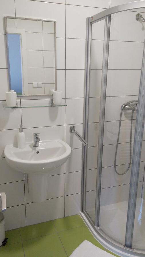 Bed and Breakfast Bed & Parking Eurobit Hrusky  Екстер'єр фото